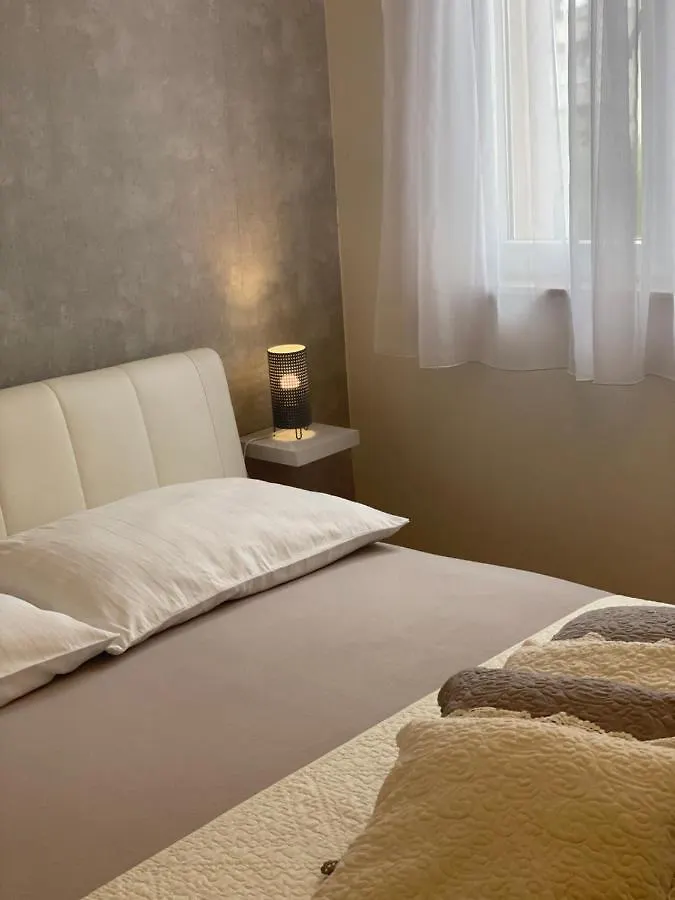 Apartments Tony Biograd Na Moru Croacia