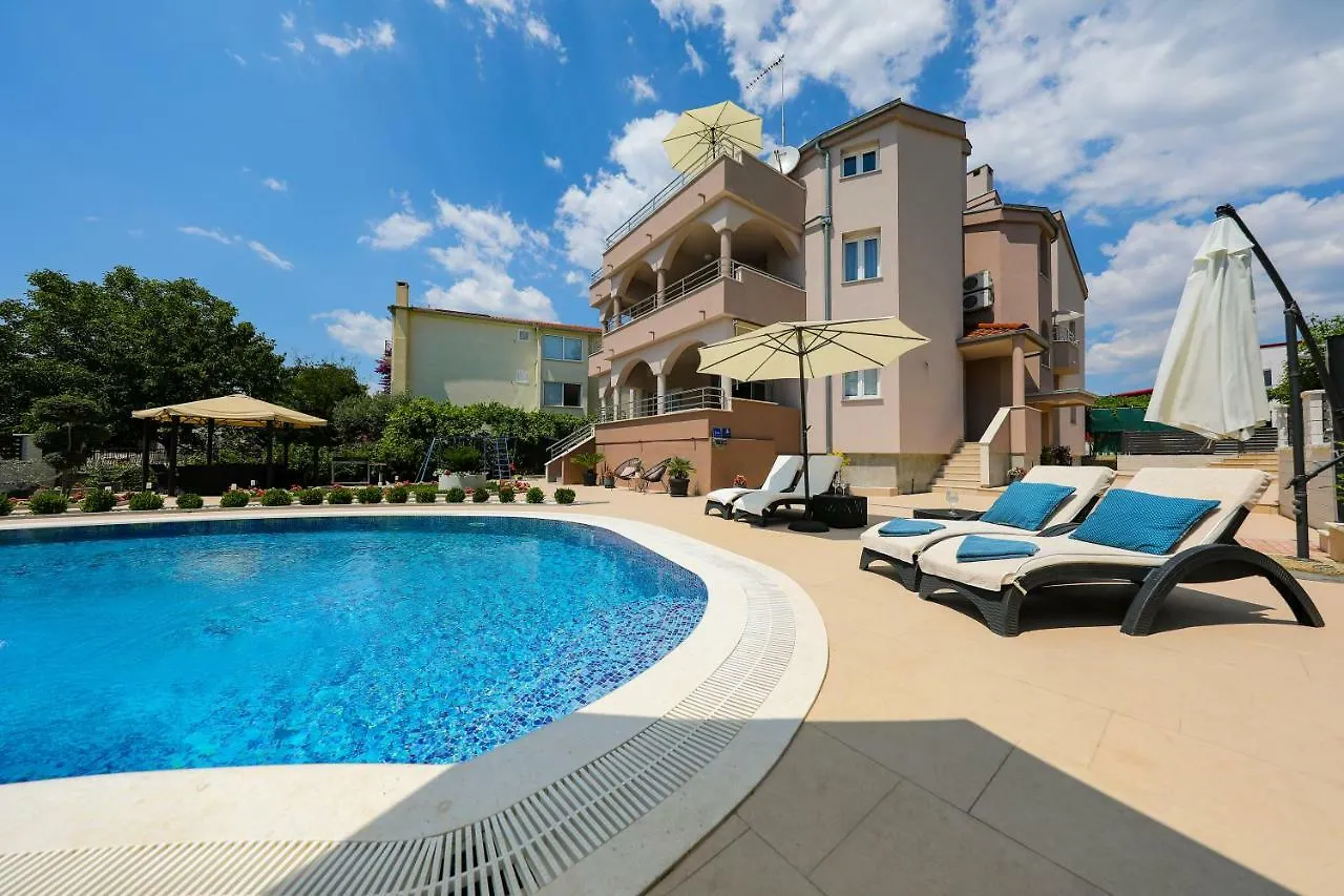Apartments Tony Biograd Na Moru Croacia