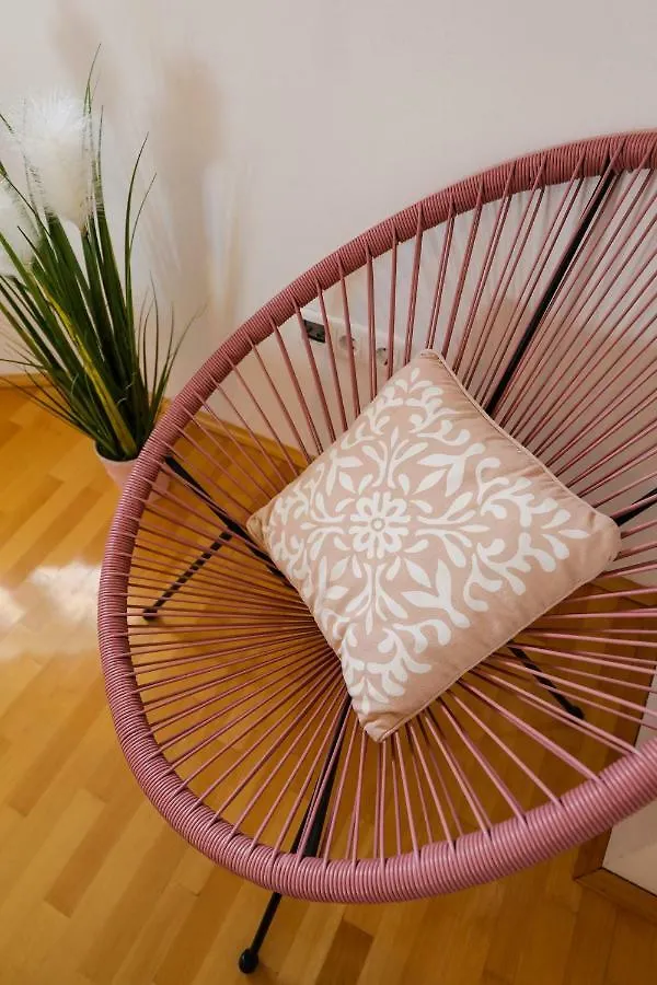 Apartments Tony Biograd Na Moru