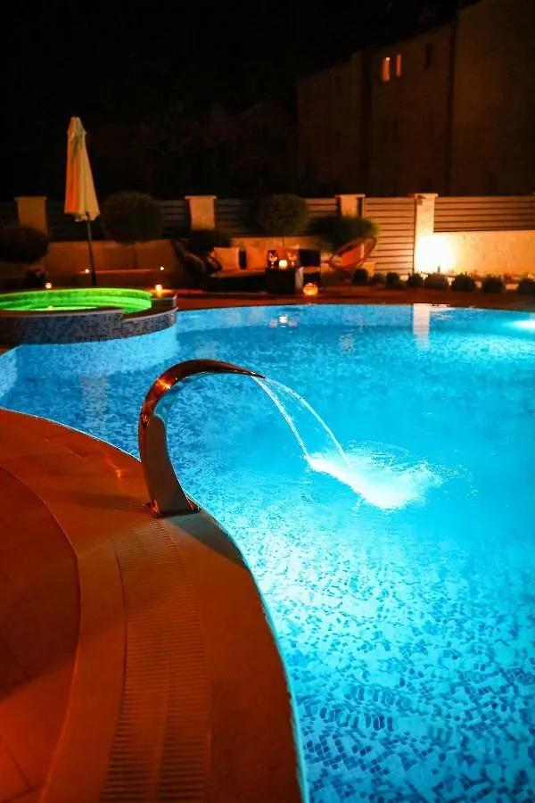 Apartments Tony Biograd Na Moru